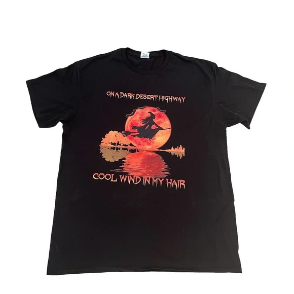 On a Dark Desert Highway Cool Wind in My Hair Witch T Shirt Large - Picture 6 of 6